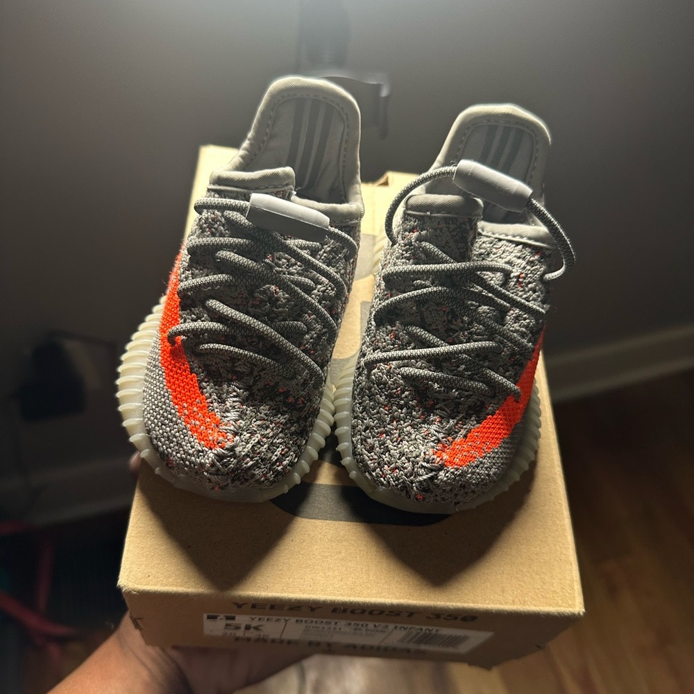Grey Yeezy Size 5K